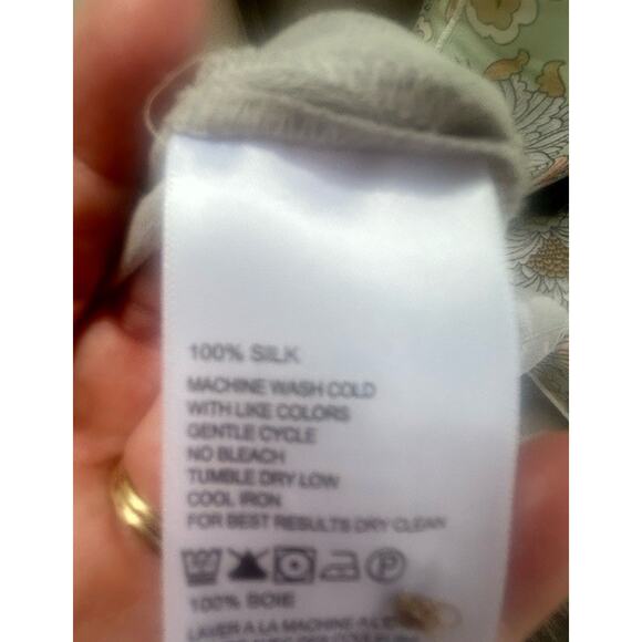 Tommy Bahama Men's Gray Silk Button Up Shirt Size Large Measurements in Descrip - Picture 6 of 16